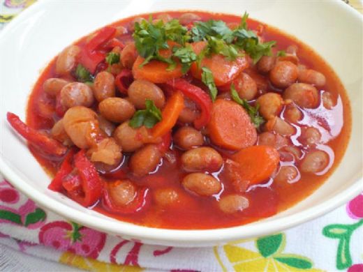 Zeytinyağlı Kuru Barbunya Tarifi ve Malzemeleri